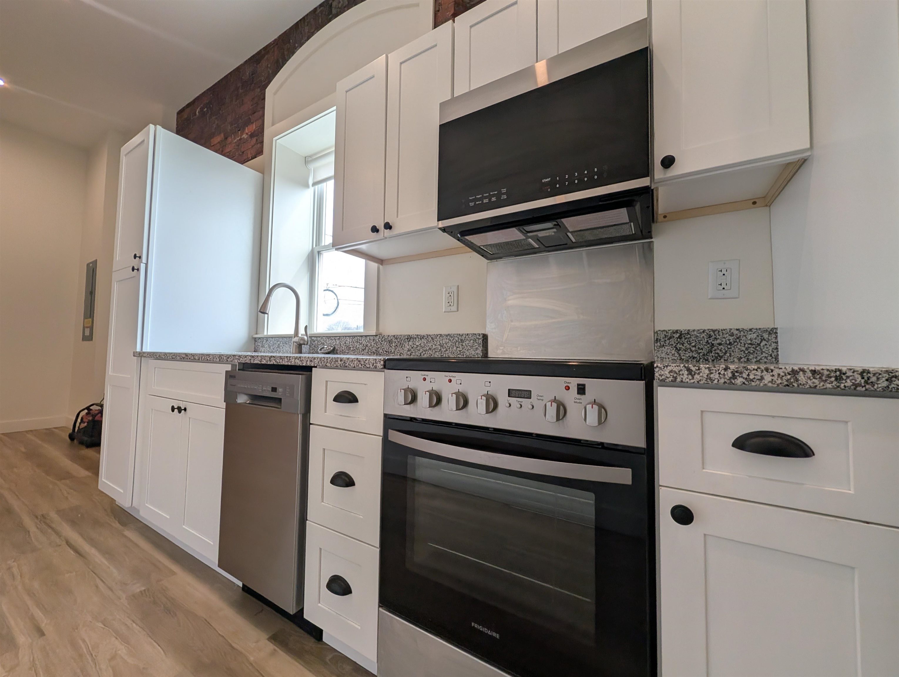 22 South Main Street, Unit 205 Rochester, NH 03867 - Photo 17 of 42