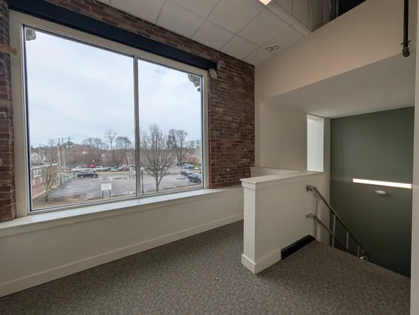 $1,995 | 22 South Main Street, Unit 205, Rochester, NH 03867