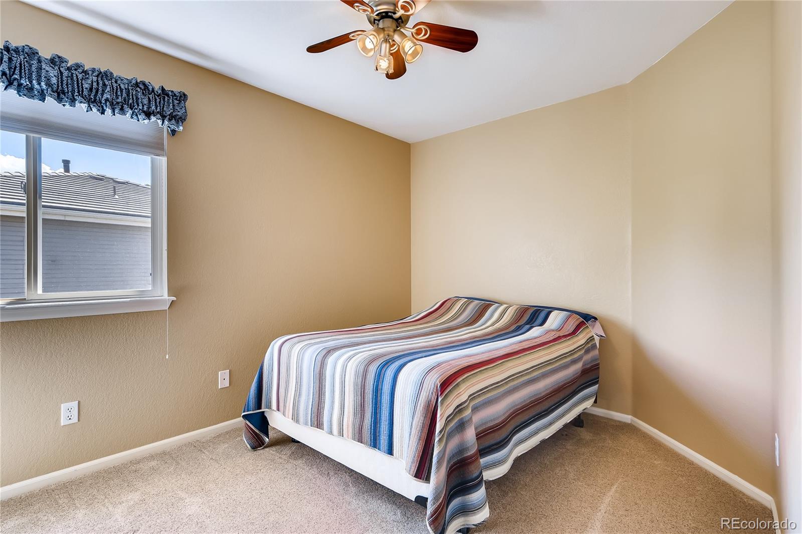 9722 Adelaide Court Highlands Ranch, CO 80130 - Photo 16 of 28 Gallery Image 16