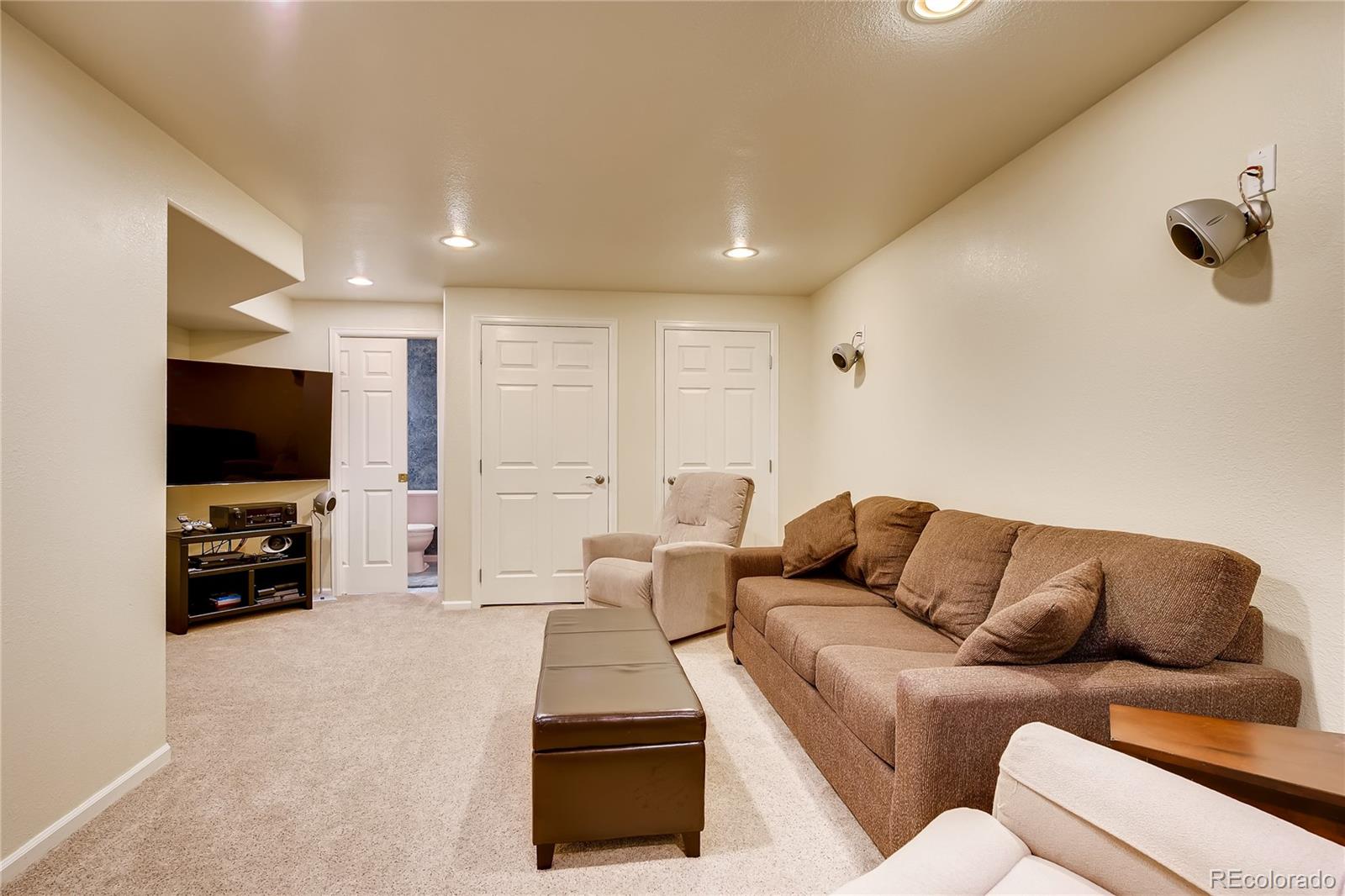 9722 Adelaide Court Highlands Ranch, CO 80130 - Photo 21 of 28 Gallery Image 21