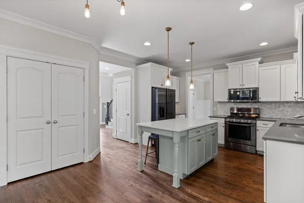 $529,900 | 7231 Neville Drive, Ooltewah, TN 37363