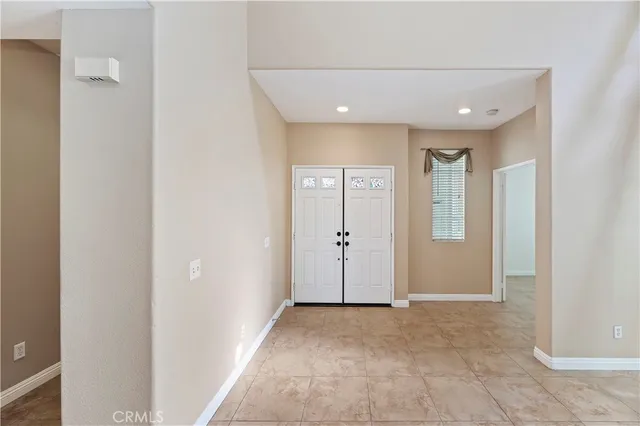 a view of entryway with hallway
