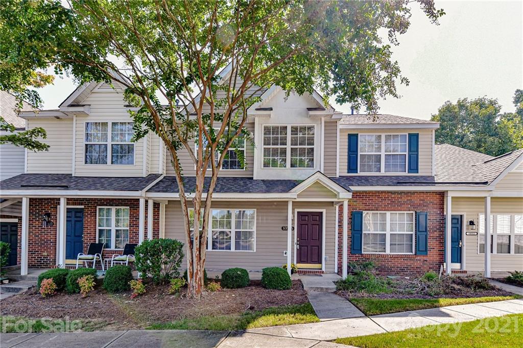 10556 Broken Branch Road Charlotte, NC 28213 - Photo 1 of 32 Gallery Image 1
