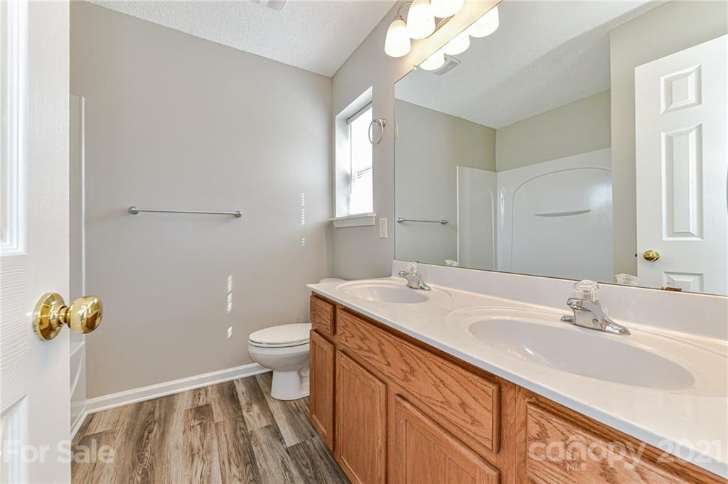 10556 Broken Branch Road Charlotte, NC 28213 - Photo 22 of 32 Gallery Image 22