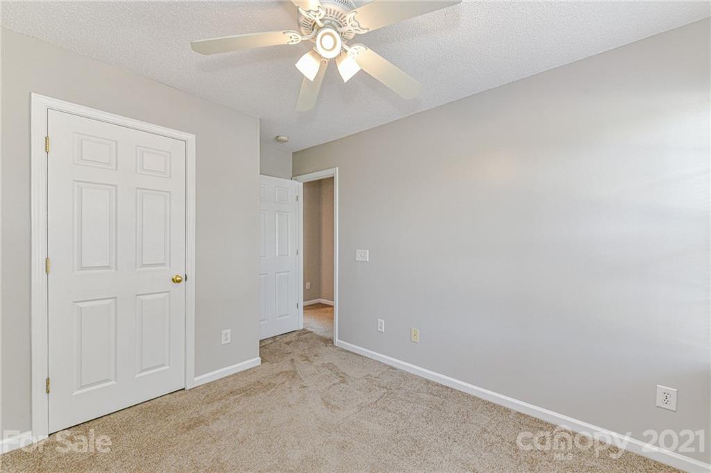 10556 Broken Branch Road Charlotte, NC 28213 - Photo 29 of 32 Gallery Image 29