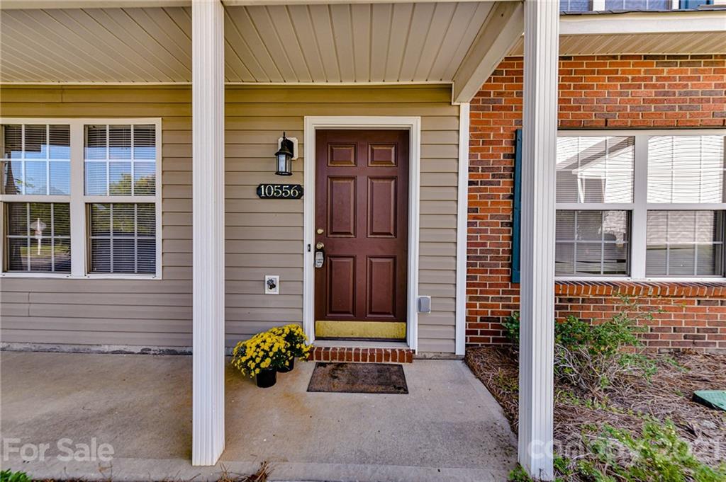 10556 Broken Branch Road Charlotte, NC 28213 - Photo 4 of 32 Gallery Image 4