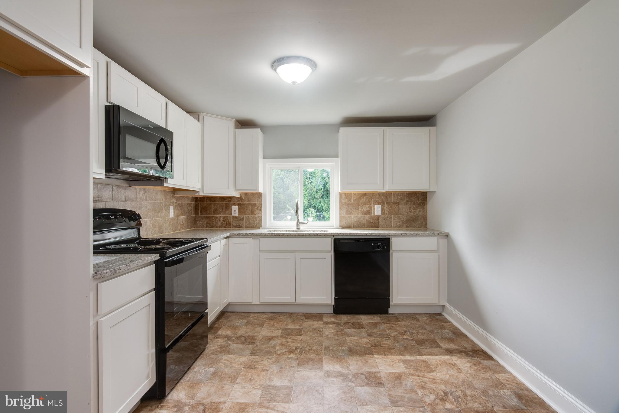 3522 Kutztown Road Reading, PA 19605 - Photo 2 of 29