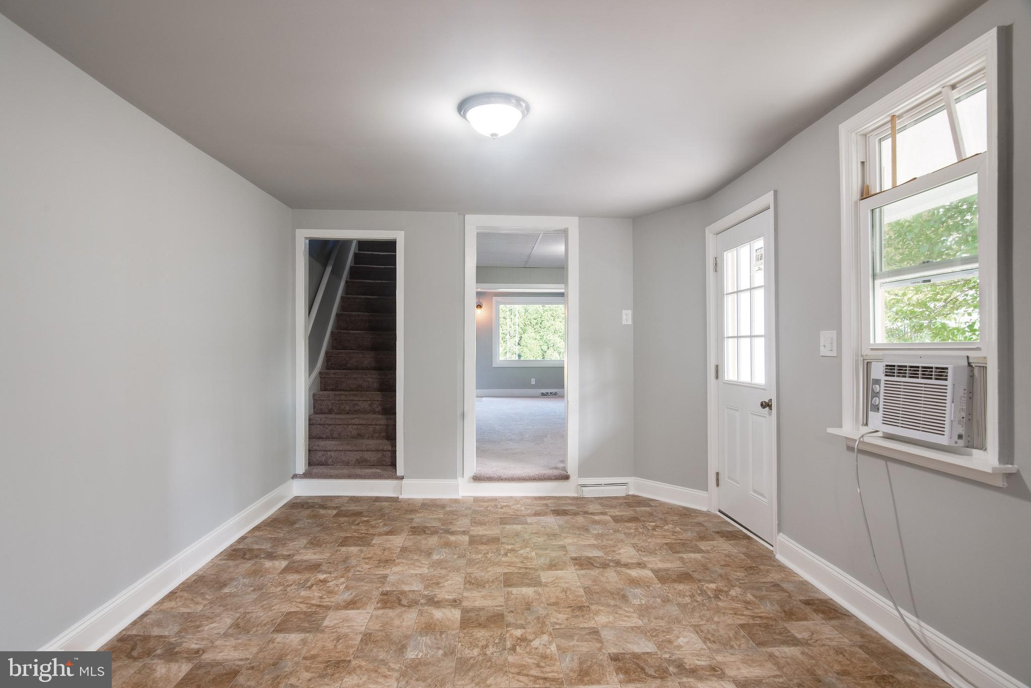 3522 Kutztown Road Reading, PA 19605 - Photo 13 of 29
