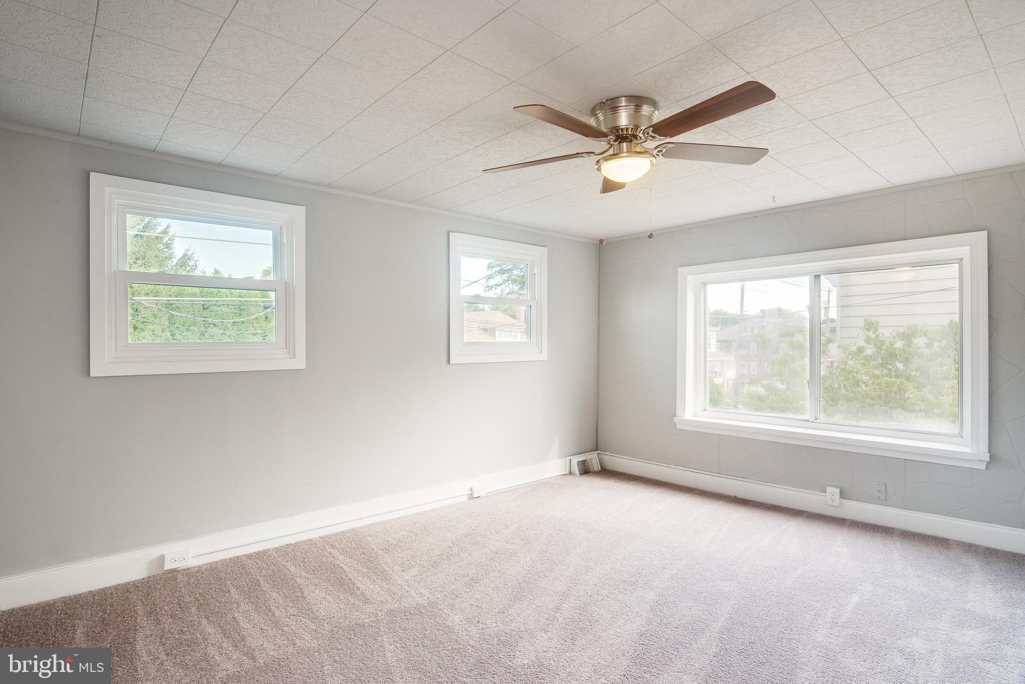 3522 Kutztown Road Reading, PA 19605 - Photo 14 of 29