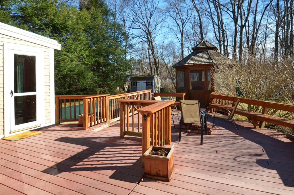 57 Postgate Road Hamilton, MA 01982 - Photo 4 of 27 Gallery Image 4