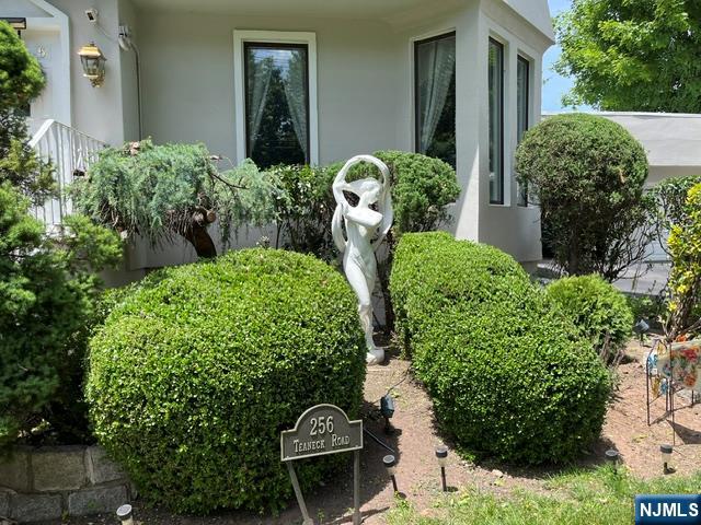256 Teaneck Road Ridgefield Park, NJ 07660 - Photo 2 of 33