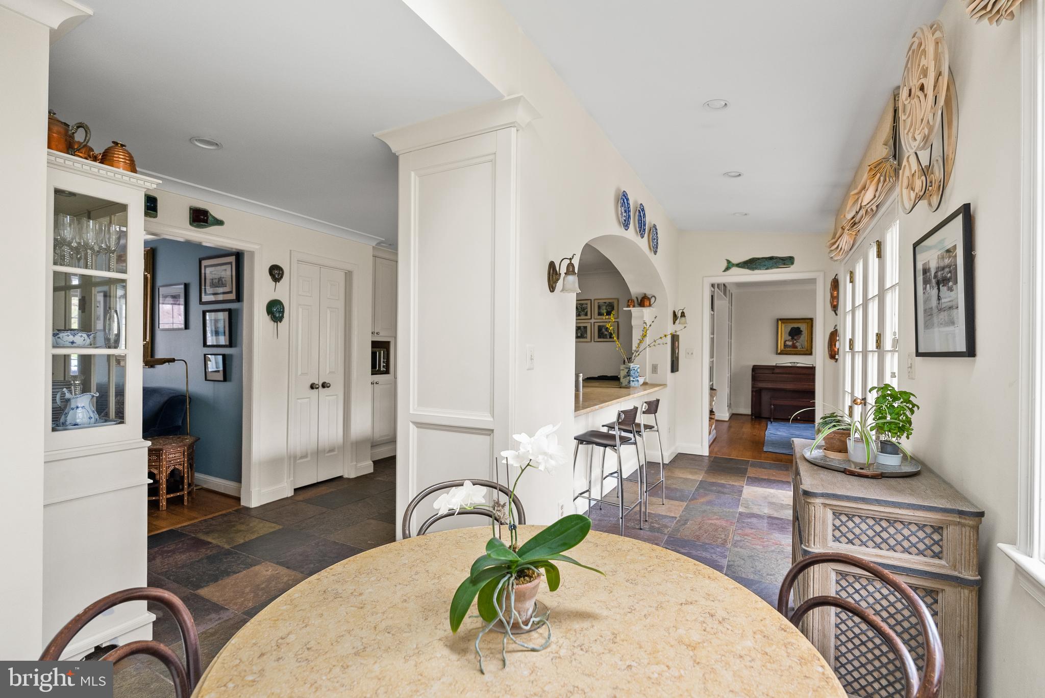 5202 Portsmouth Road Bethesda, MD 20816 - Photo 11 of 43 a living room with patio furniture