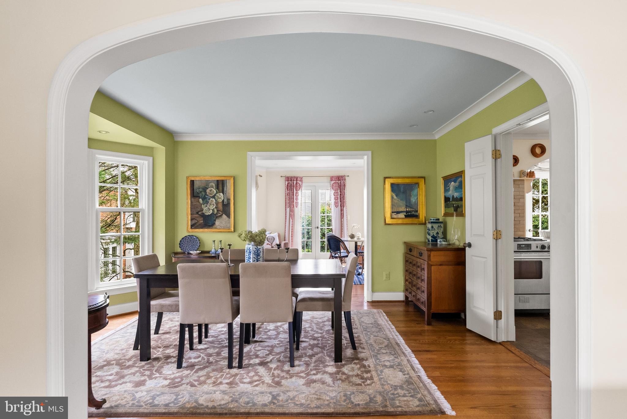 5202 Portsmouth Road Bethesda, MD 20816 - Photo 15 of 43 a view of a dining room with furniture
