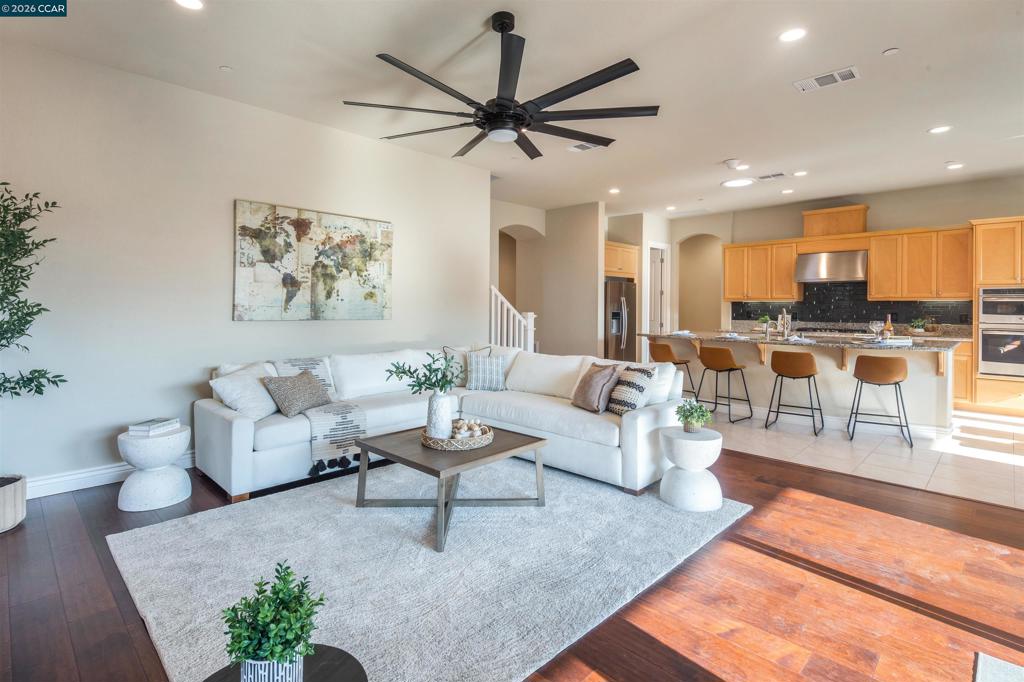 2090-2090 Rioja Way Brentwood, CA 94513 - Photo 2 of 49