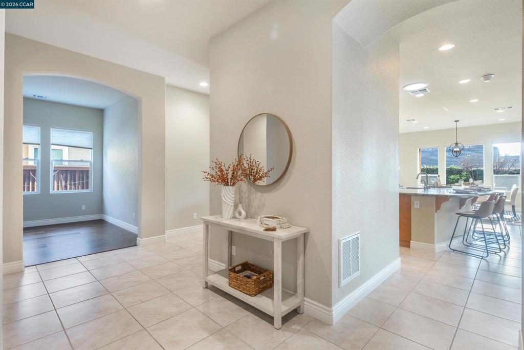 2090-2090 Rioja Way Brentwood, CA 94513 - Photo 4 of 49