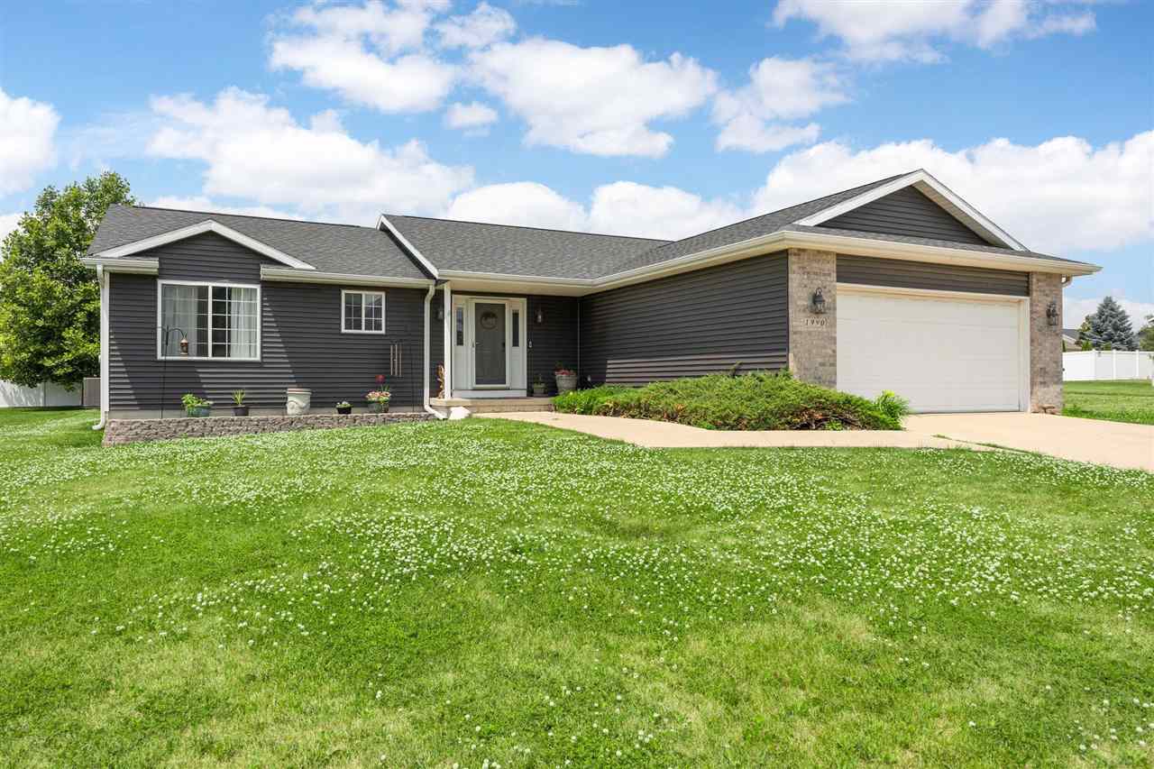1990 Geode Street Marion, IA 52302 - Photo 2 of 35 Gallery Image 2
