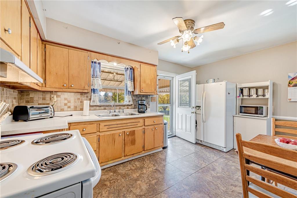 486 Nixon Road Cheswick, PA 15024 - Photo 3 of 24 Gallery Image 3