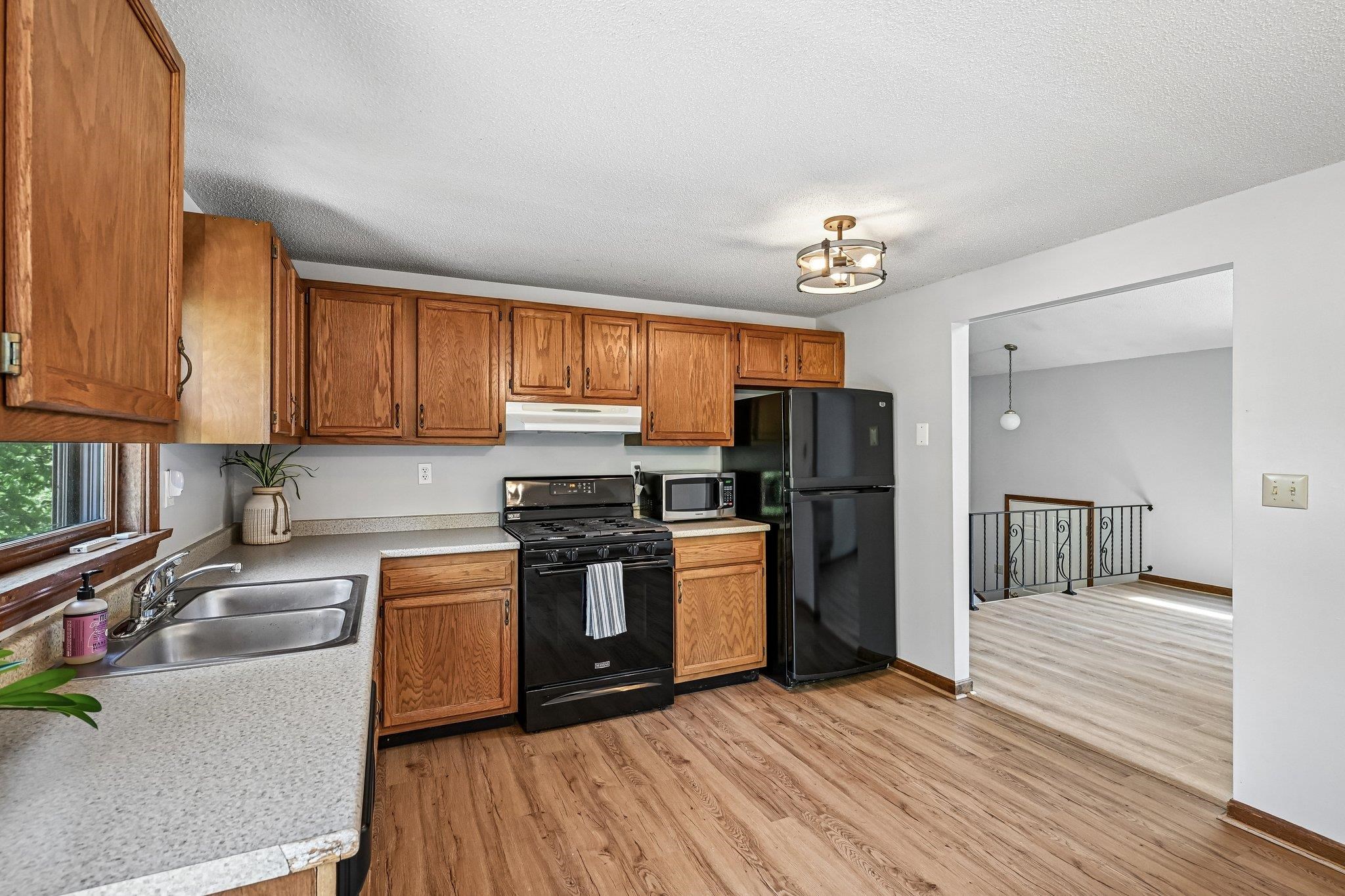 82 Derryfield Road, Unit L Derry, NH 03038 - Photo 13 of 34