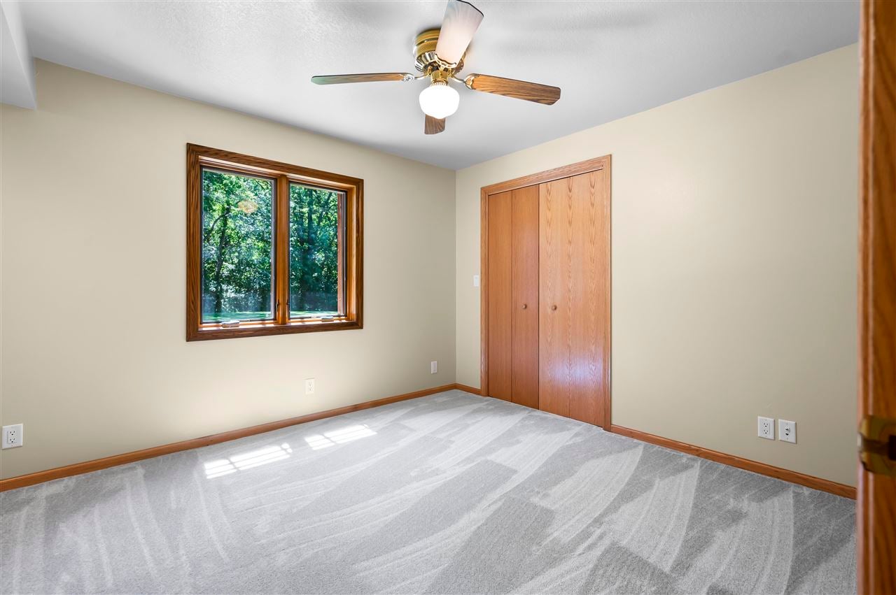 2155 Sugar Bottom Road Northeast Solon, IA 52333 - Photo 33 of 43 Gallery Image 33