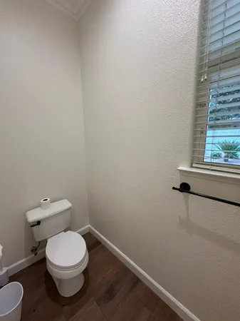 $2,600 | 7026 North Warren Avenue, Fresno, CA 93711