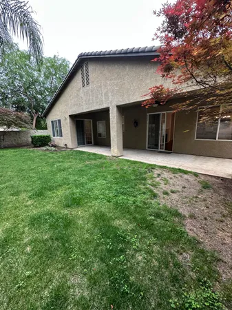 $2,600 | 7026 North Warren Avenue, Fresno, CA 93711