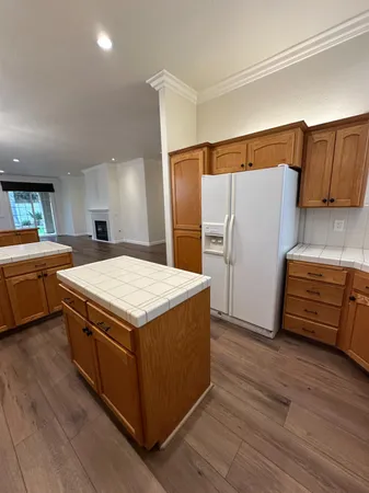 $2,600 | 7026 North Warren Avenue, Fresno, CA 93711