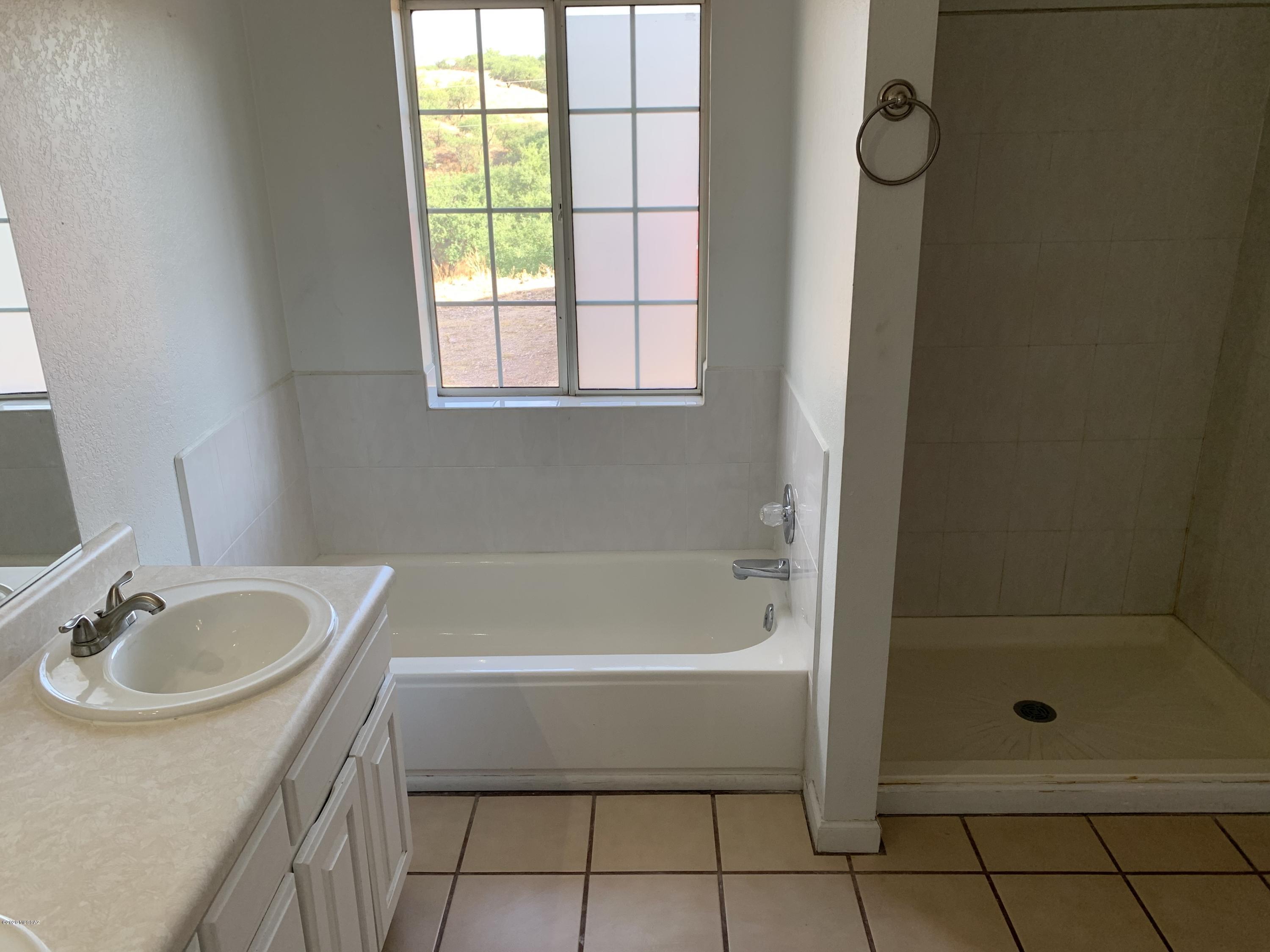 1047 Circulo Golondrina Rio Rico, AZ 85648 - Photo 7 of 13