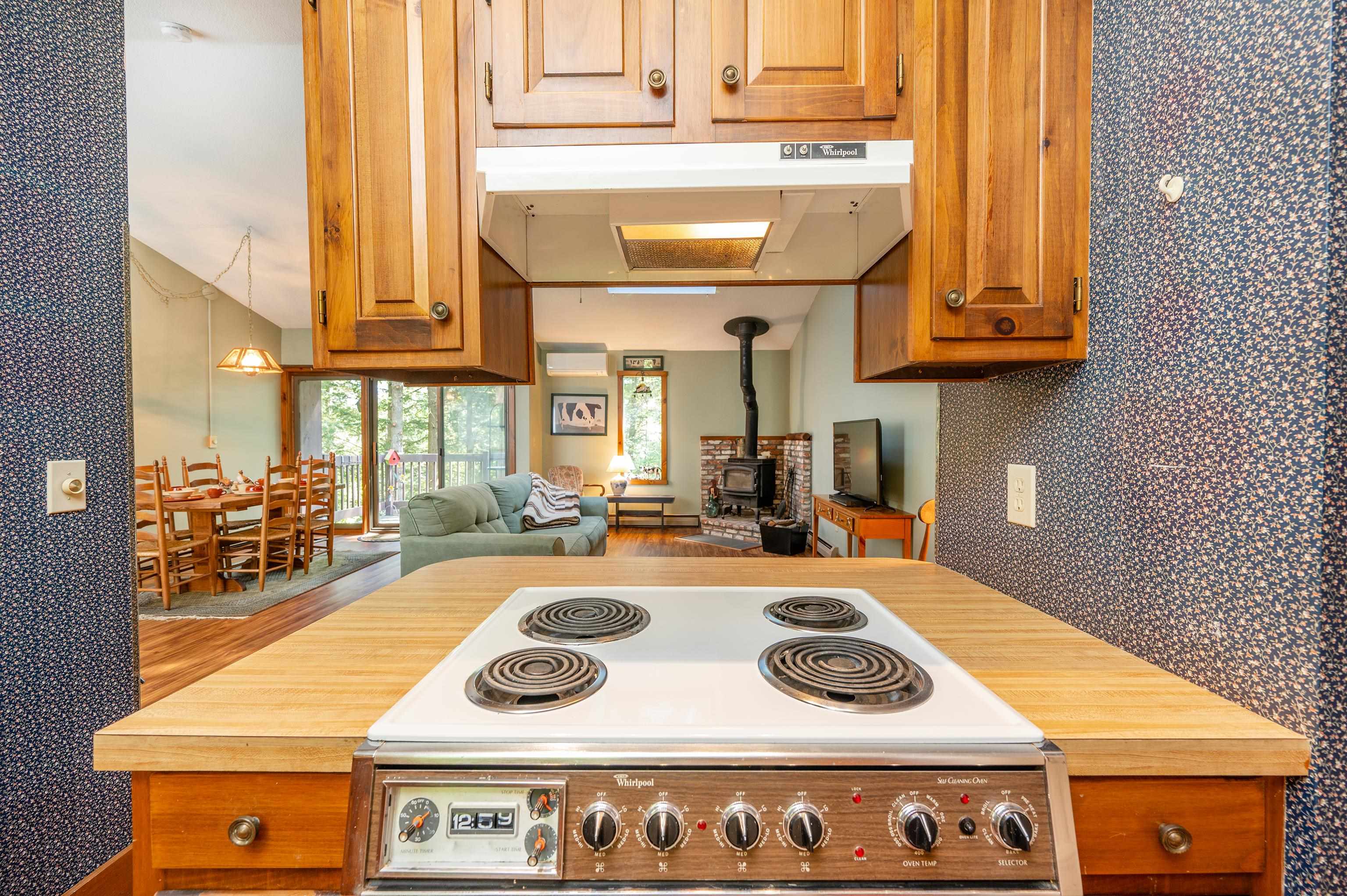 253 Old Quechee Road, Unit 6D Hartford, VT 05059 - Photo 12 of 33