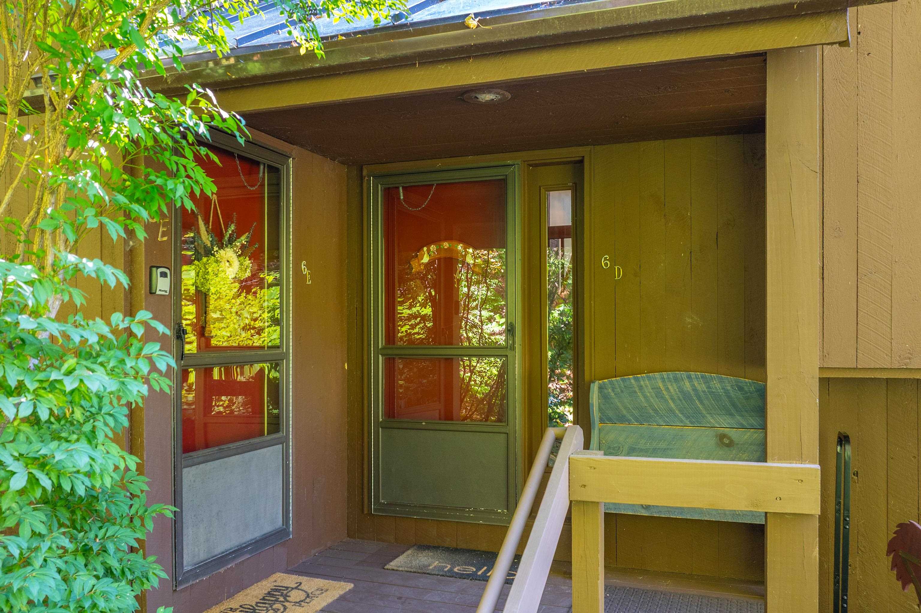 253 Old Quechee Road, Unit 6D Hartford, VT 05059 - Photo 2 of 33