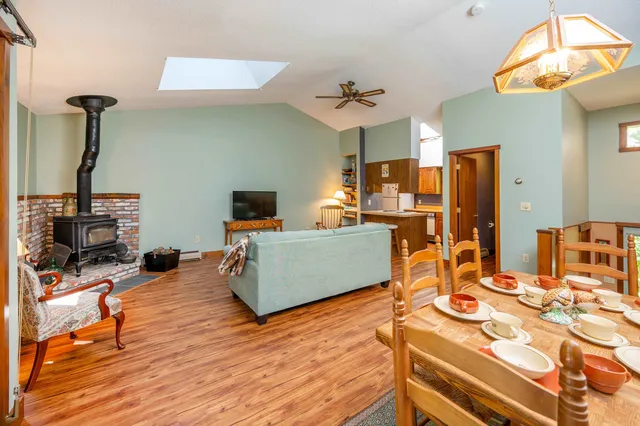 $225,000 | 253 Old Quechee Road, Unit 6D, Hartford, VT 05059