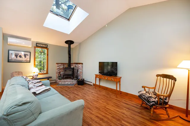 $225,000 | 253 Old Quechee Road, Unit 6D, Hartford, VT 05059