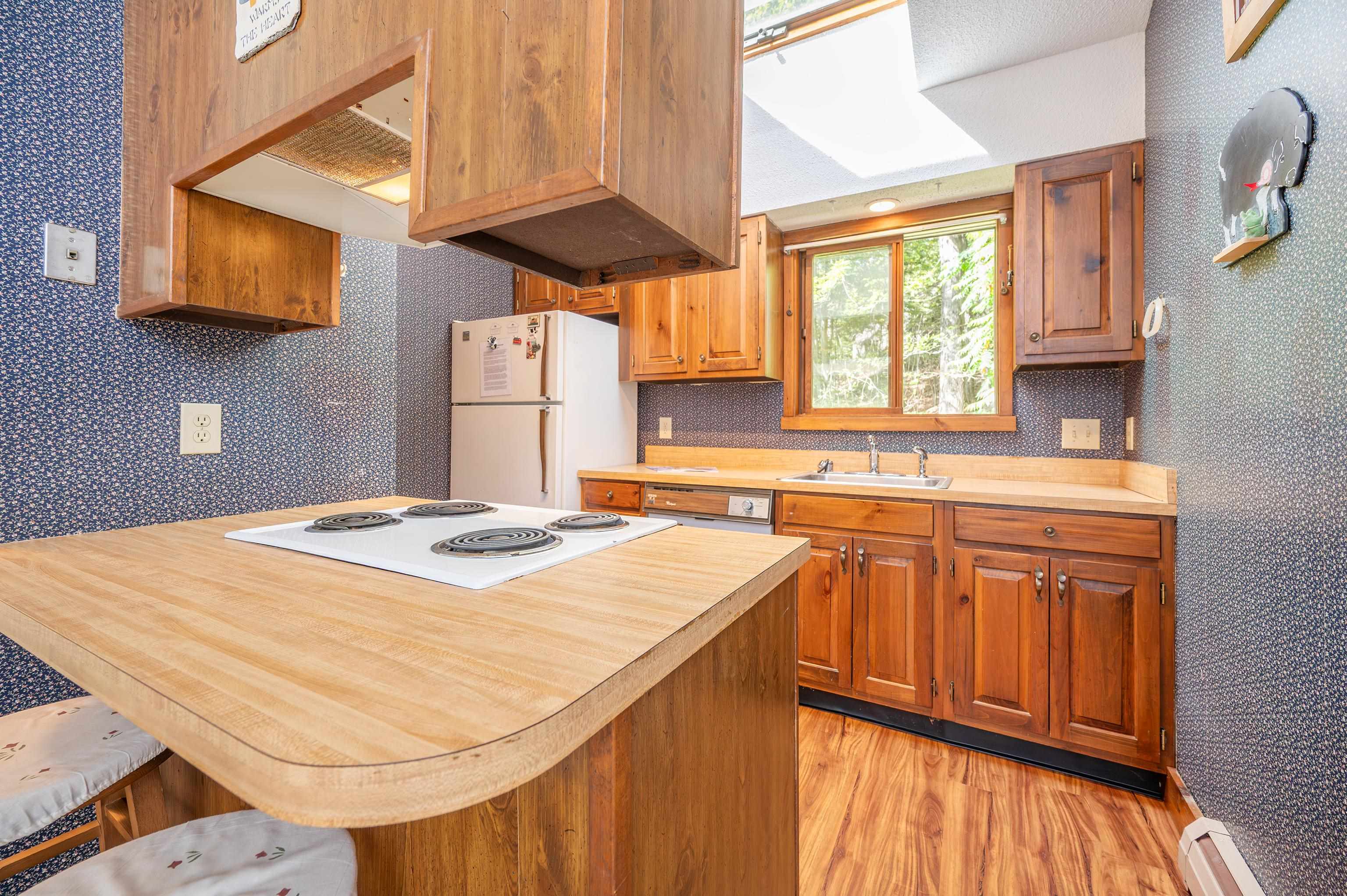 253 Old Quechee Road, Unit 6D Hartford, VT 05059 - Photo 9 of 33