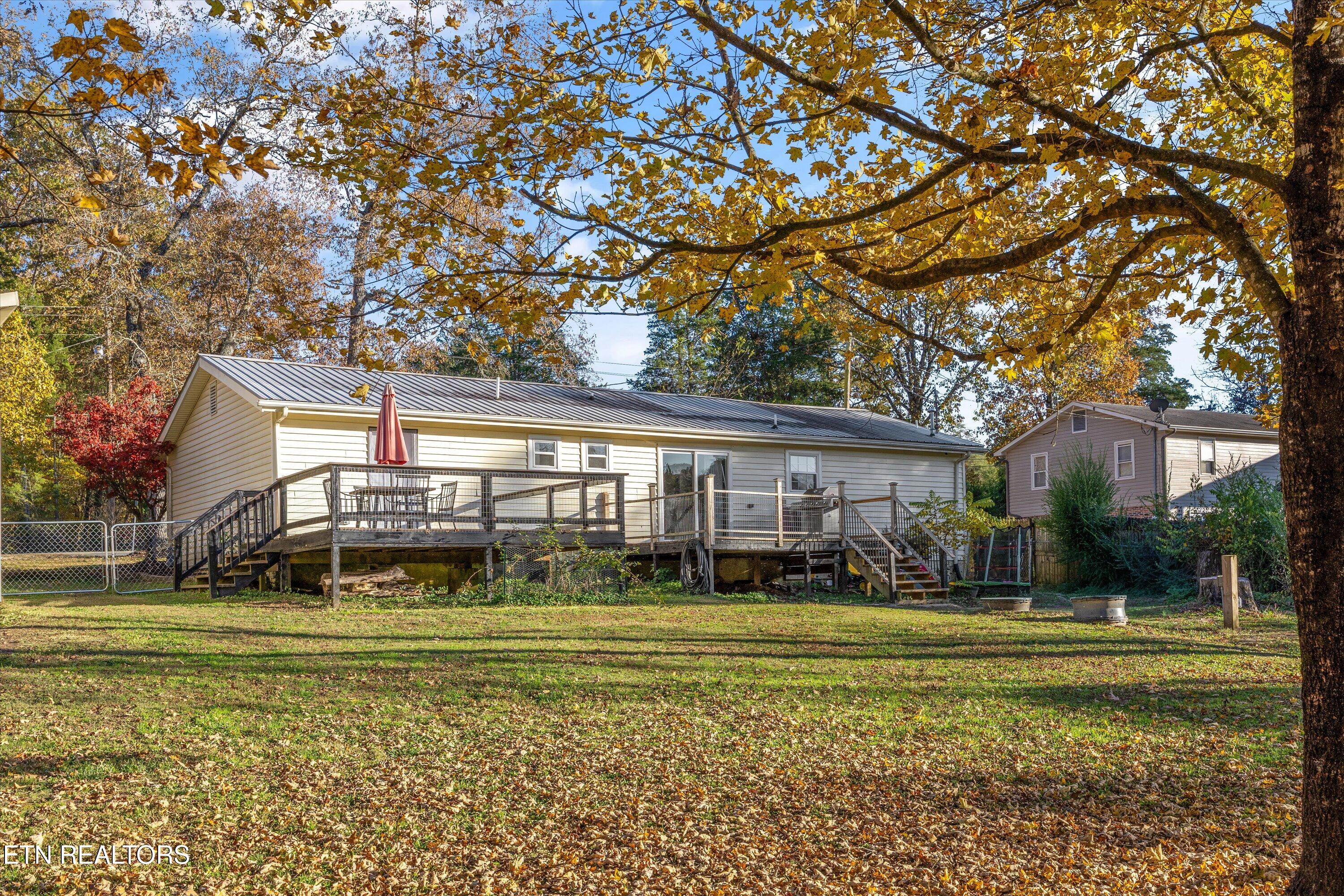 1909 Lawnville Road Kingston, TN 37763 - Photo 22 of 28 39-1909 Lawnville Rd -04