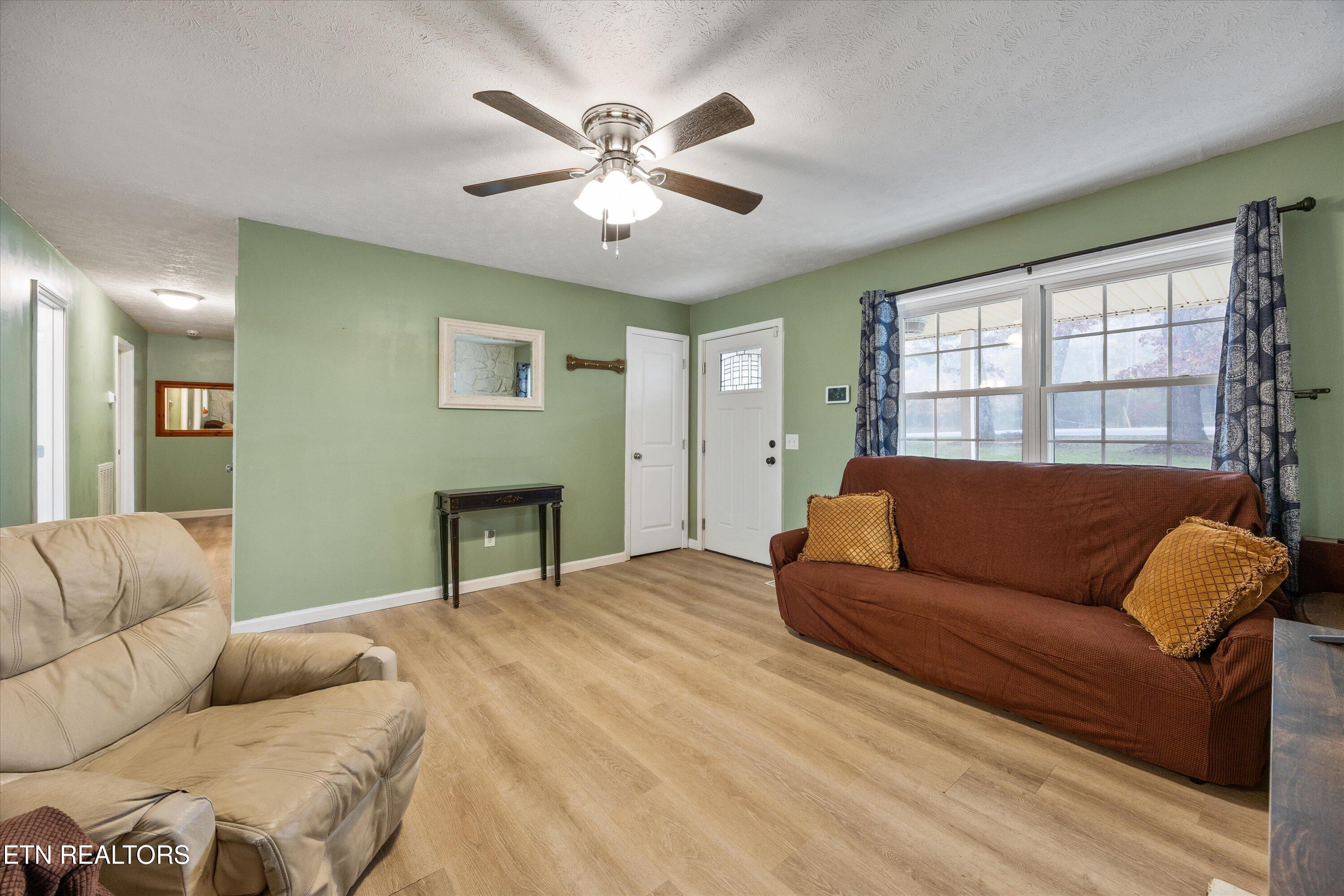 1909 Lawnville Road Kingston, TN 37763 - Photo 6 of 28 08-1909 Lawnville Rd04