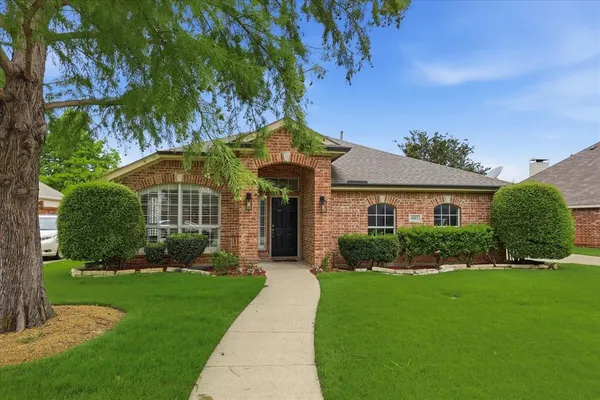 $449,000 | 6811 Fairfield Way, Sachse, TX 75048