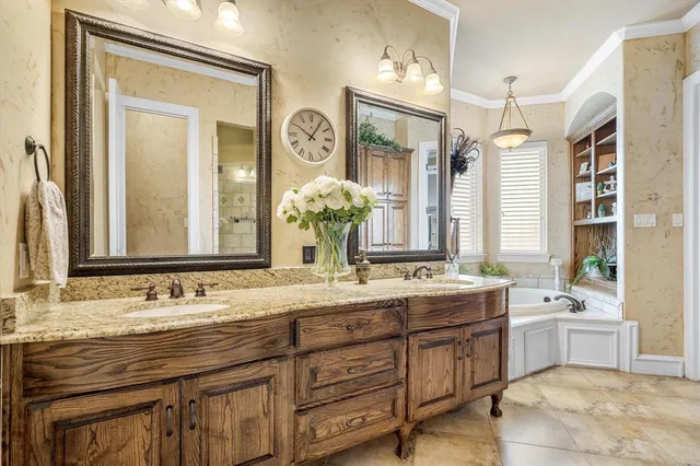 $849,000 | 1299 Shadow Lakes Drive, Wills Point, TX 75169