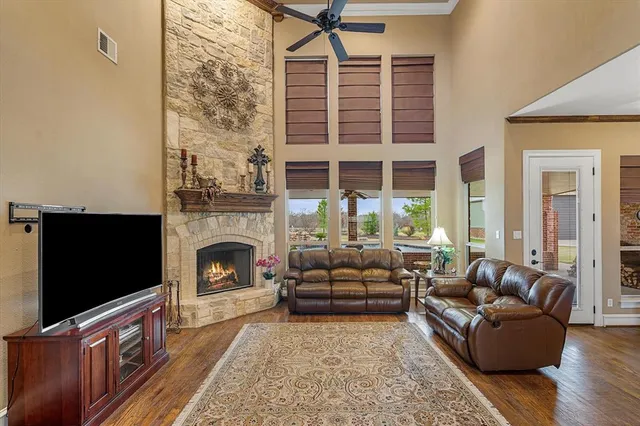 $849,000 | 1299 Shadow Lakes Drive, Wills Point, TX 75169