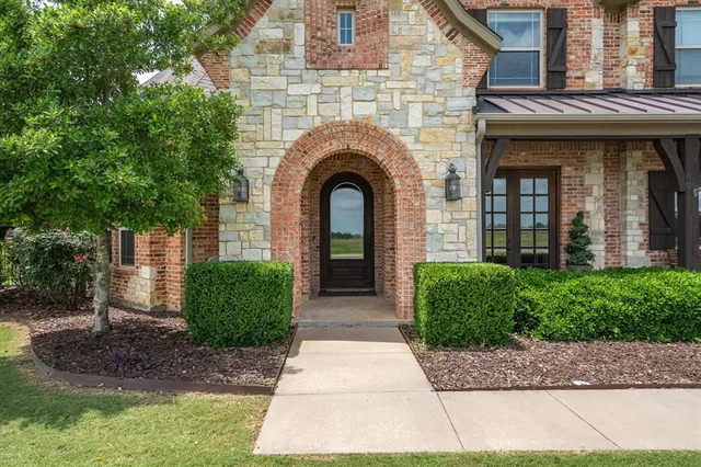 $849,000 | 1299 Shadow Lakes Drive, Wills Point, TX 75169