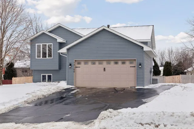 $418,500 | 14200 Belfast Court, Rosemount, MN 55068