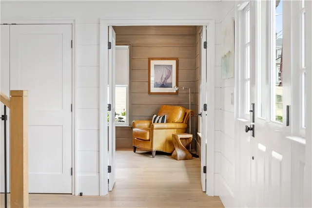 $10,000 | 15 High Street, Newport, RI 02840