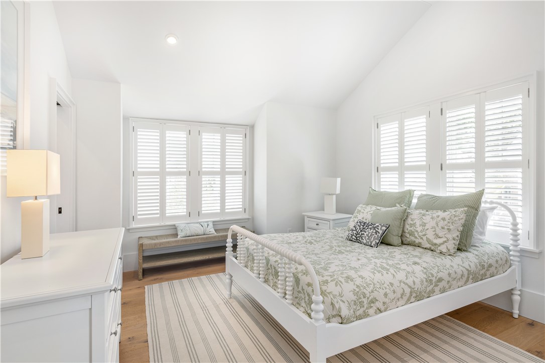 15 High Street Newport, RI 02840 - Photo 34 of 50