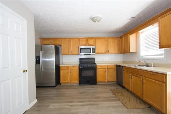 $2,800 | 3292 Shady Valley Court Southwest, Loganville, GA 30052