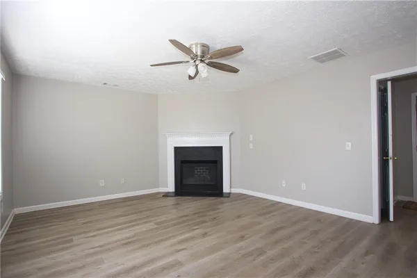 $2,800 | 3292 Shady Valley Court Southwest, Loganville, GA 30052