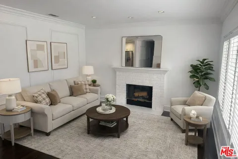 $5,200 | 7013 Andasol Avenue, Van Nuys, CA 91406