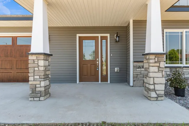 $349,000 | 607 West Colfax Street, Parkers Prairie, MN 56361