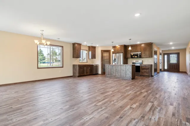 $349,000 | 607 West Colfax Street, Parkers Prairie, MN 56361