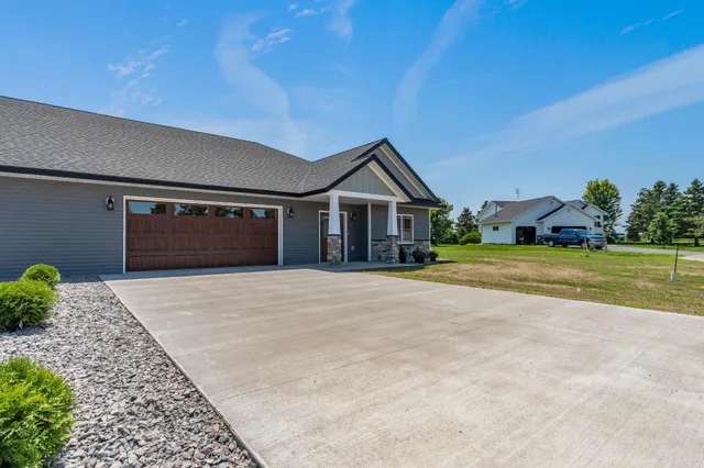 $349,000 | 607 West Colfax Street, Parkers Prairie, MN 56361