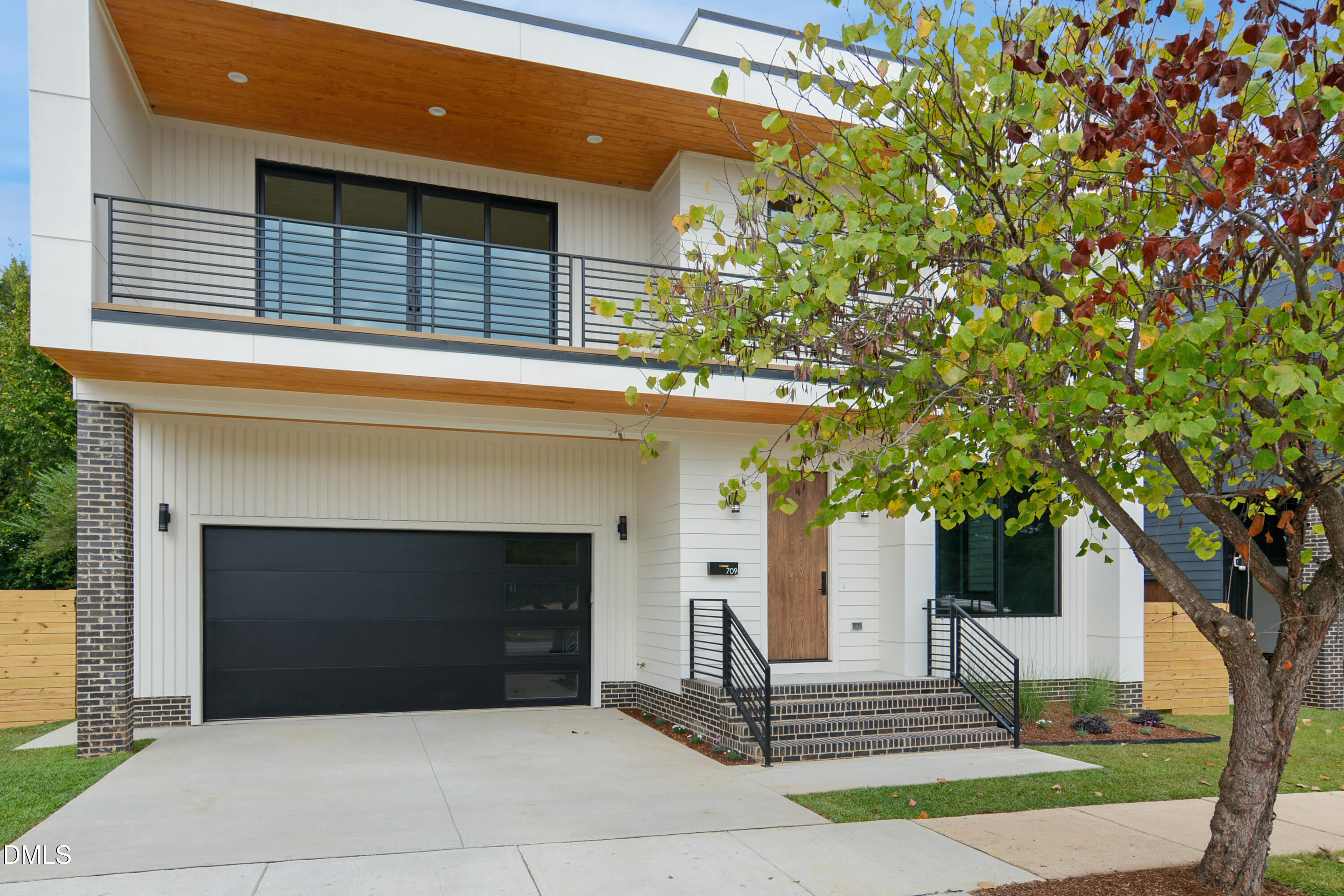 709 North State Street Raleigh, NC 27604 - Photo 1 of 34 01