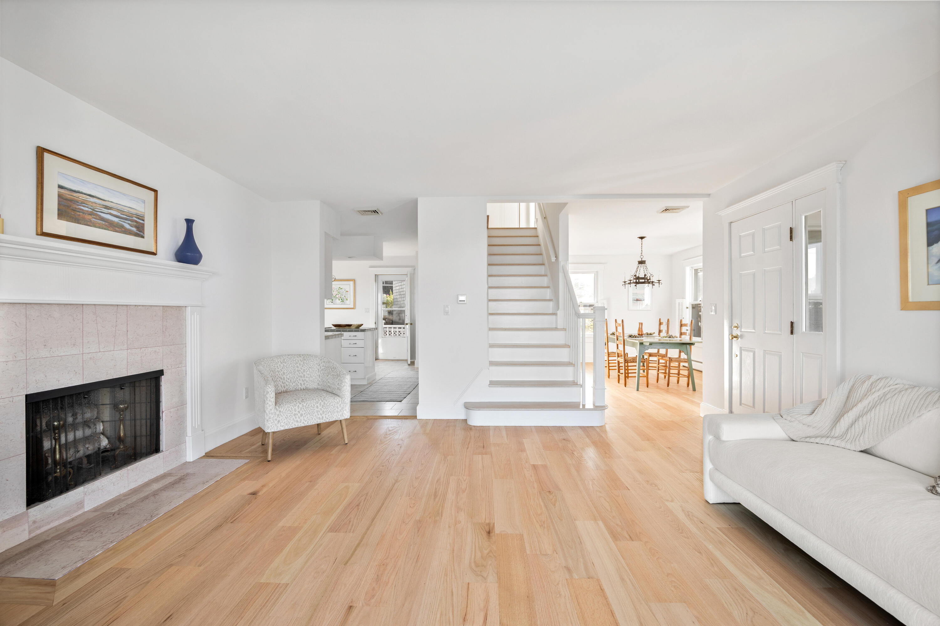 86 Ocean Ave Extension York, ME 03909 - Photo 9 of 21 Living Room