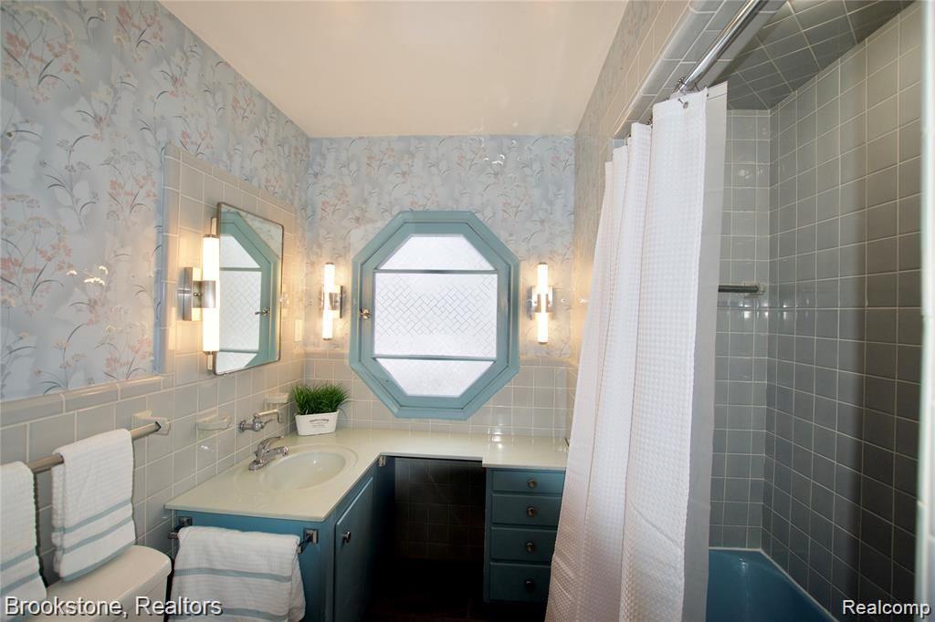 31315 Franklin Road Franklin, MI 48025 - Photo 20 of 40